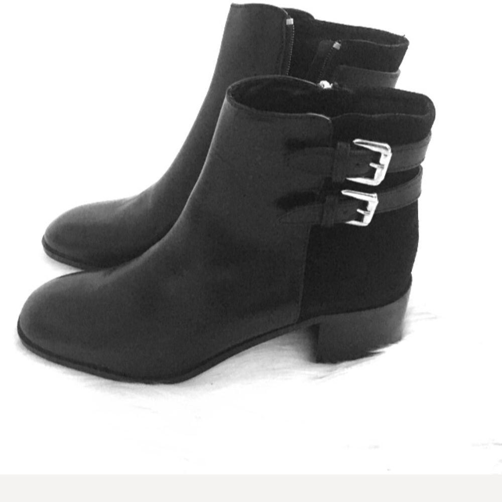 $229 Retail NWOT Vero Cuoio Italian boots